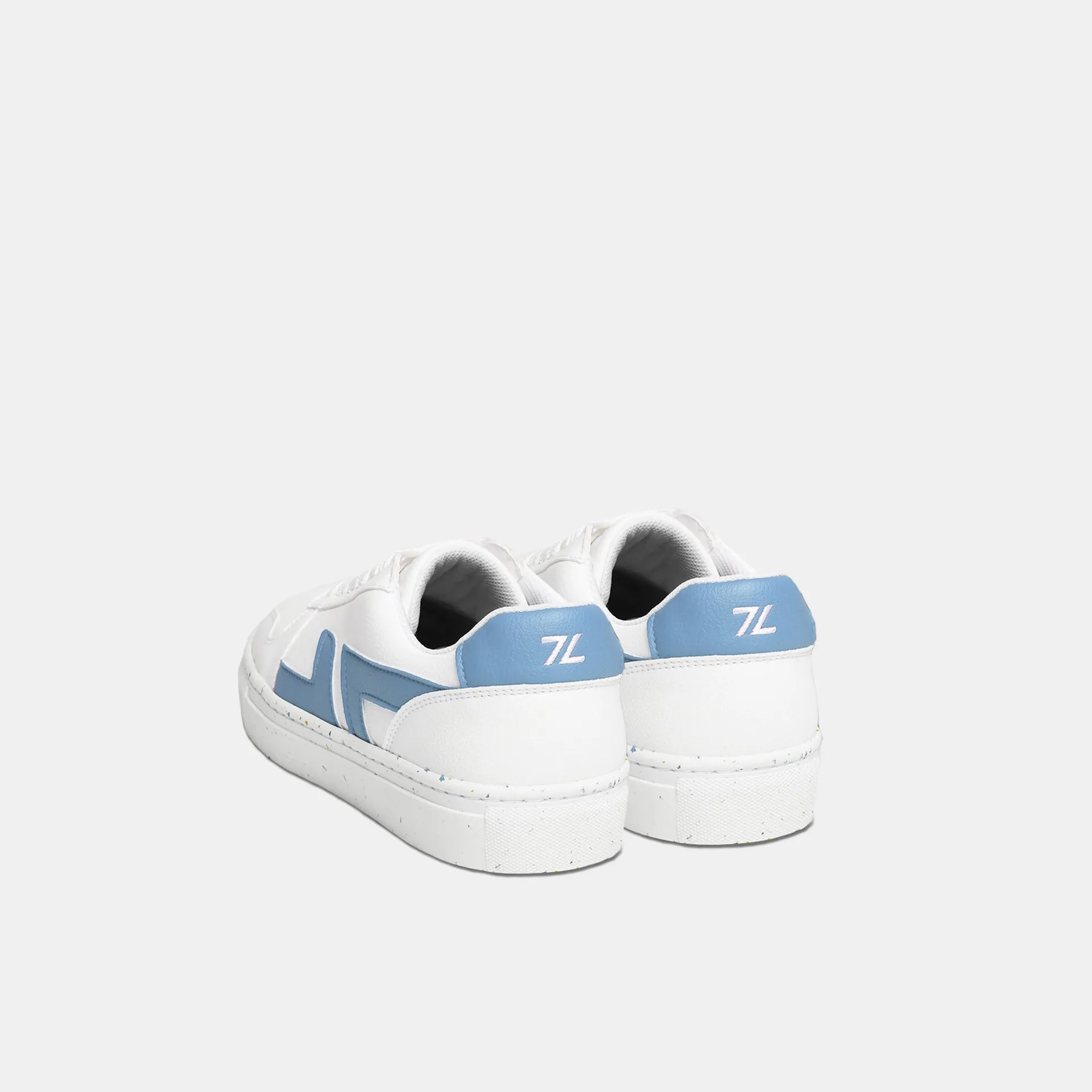 Alpha Sneakers White / Azul