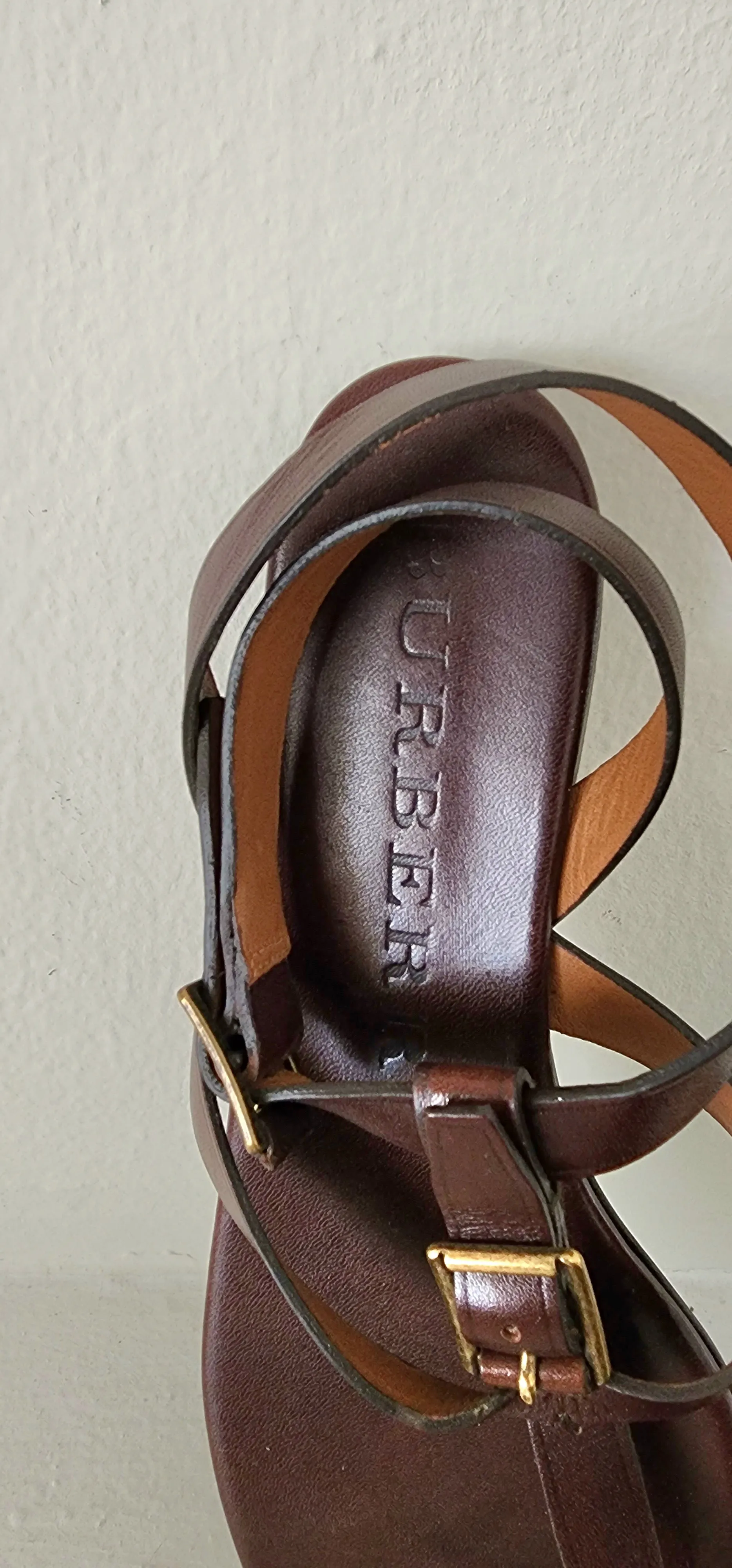 Burberry Brown Leather Sandals / Ankle Strap Thong Style Size 38