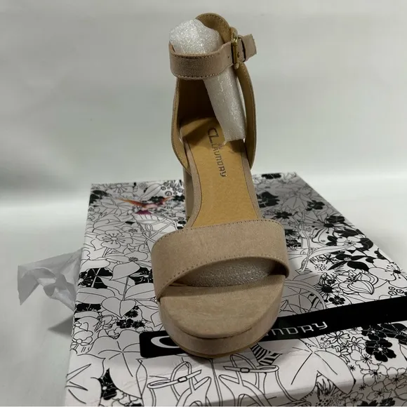 CL By Laundry - Women's Go On 2  Nude Super Suede Sandal - Size 6.5 M