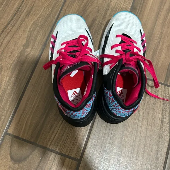 D.O.B. Donovan Mitchell Spider-Man adidas sneakers size 1. Brand new