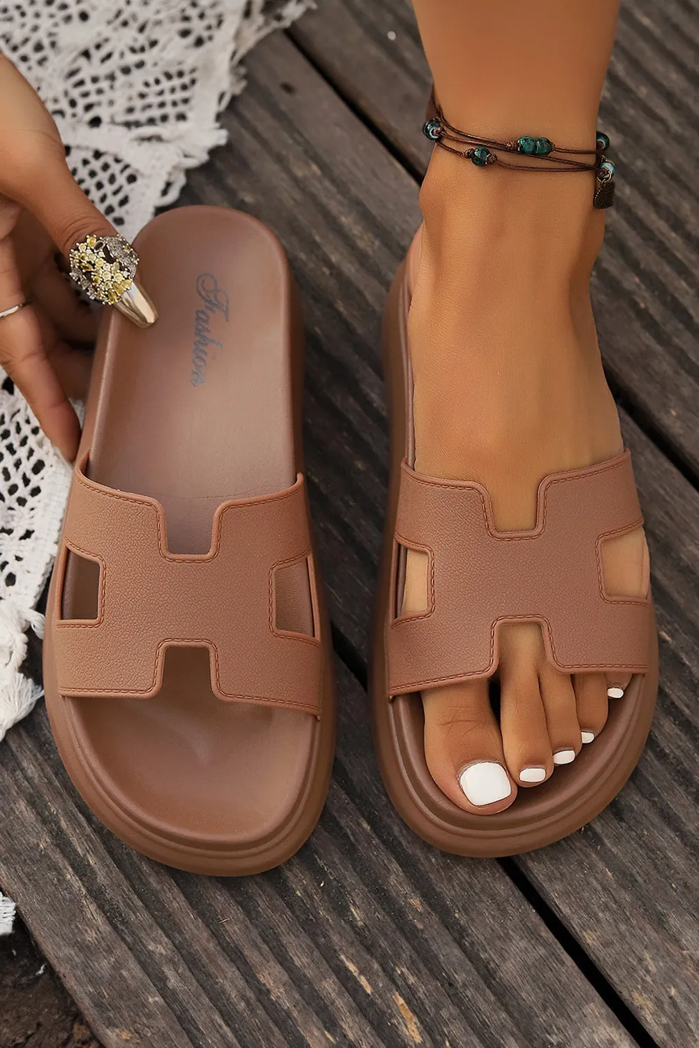 Eira | Slippers
