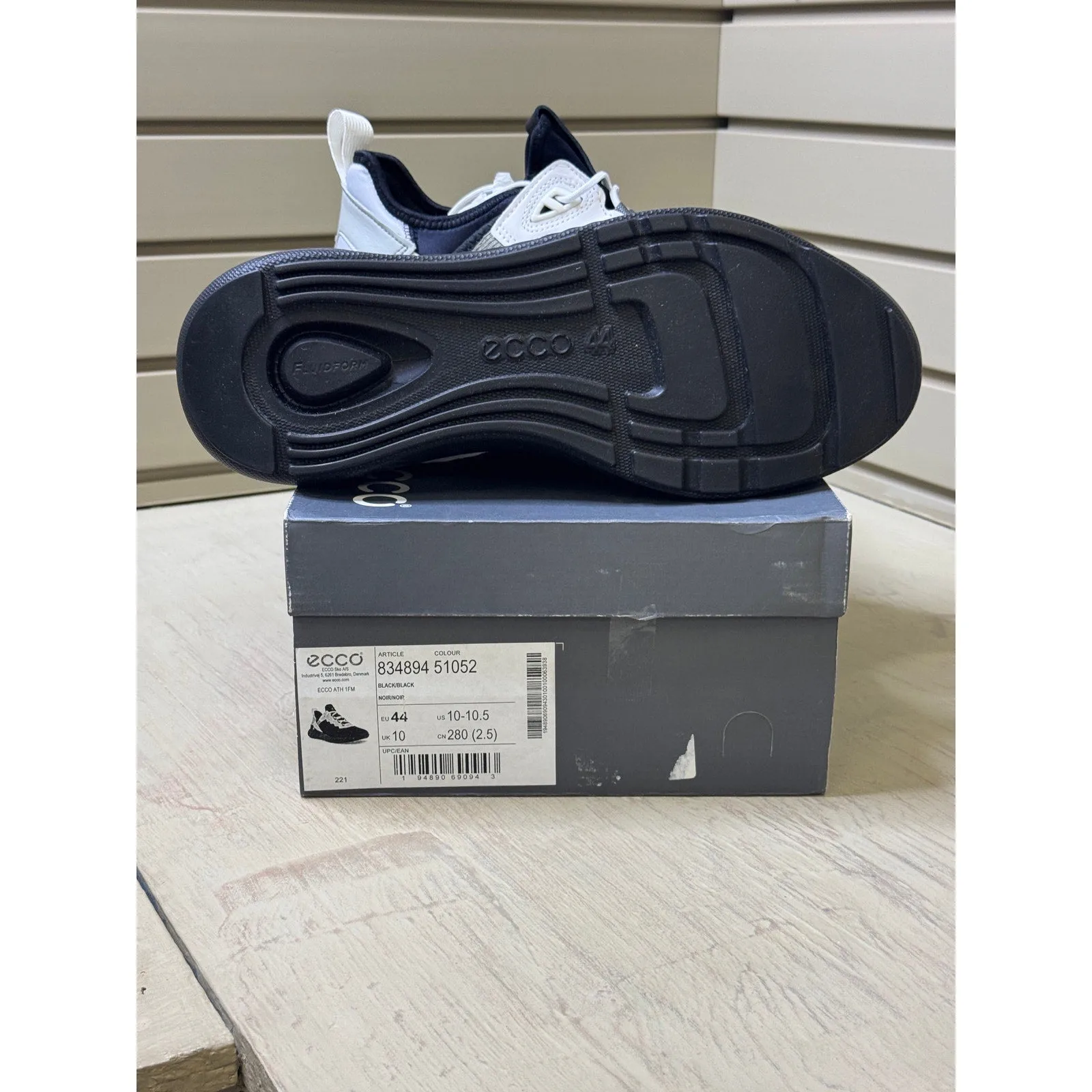 EU44 Ecco US Sneakers Impeccable Men’s Or New! 10-10.5 Competitive pricing ATH Black/White/Gray 1FTM