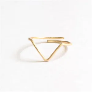 Flèche Toe Ring