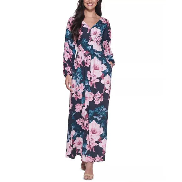𝅺Floral-Print Maxi Dress