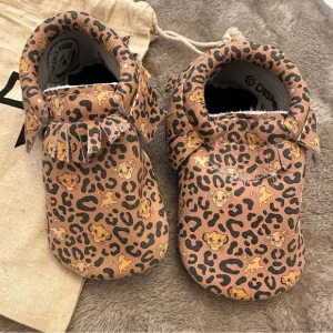 Freshly Picked Disney’s The Lion King Simba and Nala Cheetah Print Baby Shoe