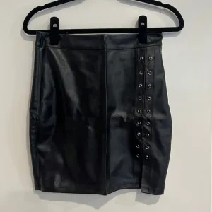 Guess | faux leather mini skirt