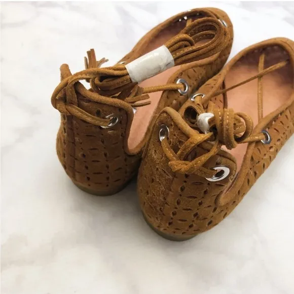 Halogen Cognac Suede Flat