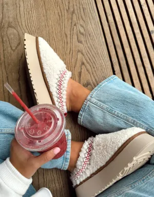 Holiday Spice Sherpa Platform Slippers