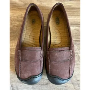 Keen Womens Suede Leather Loafer Slip On Shoes Size 9 Brown