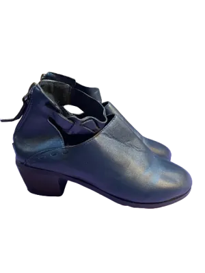 Navy Blue Ankle Strap Zippered Shoe