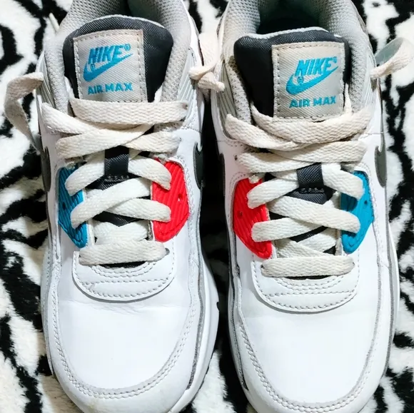 Nike Air Max 90 Chlorine Blue/Fusion Red Boys size 1