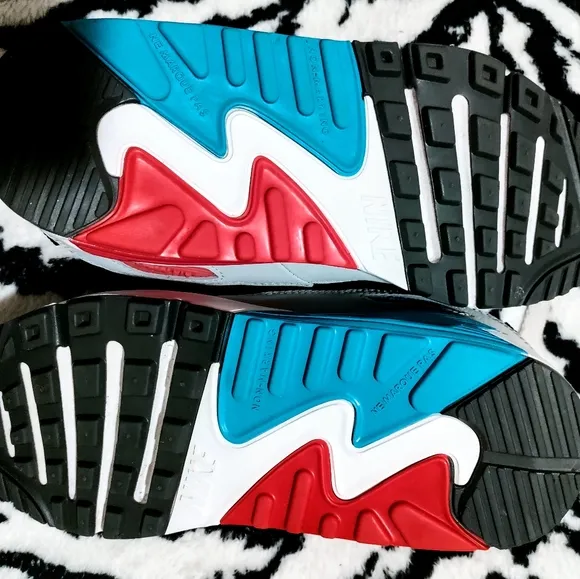 Nike Air Max 90 Chlorine Blue/Fusion Red Boys size 1