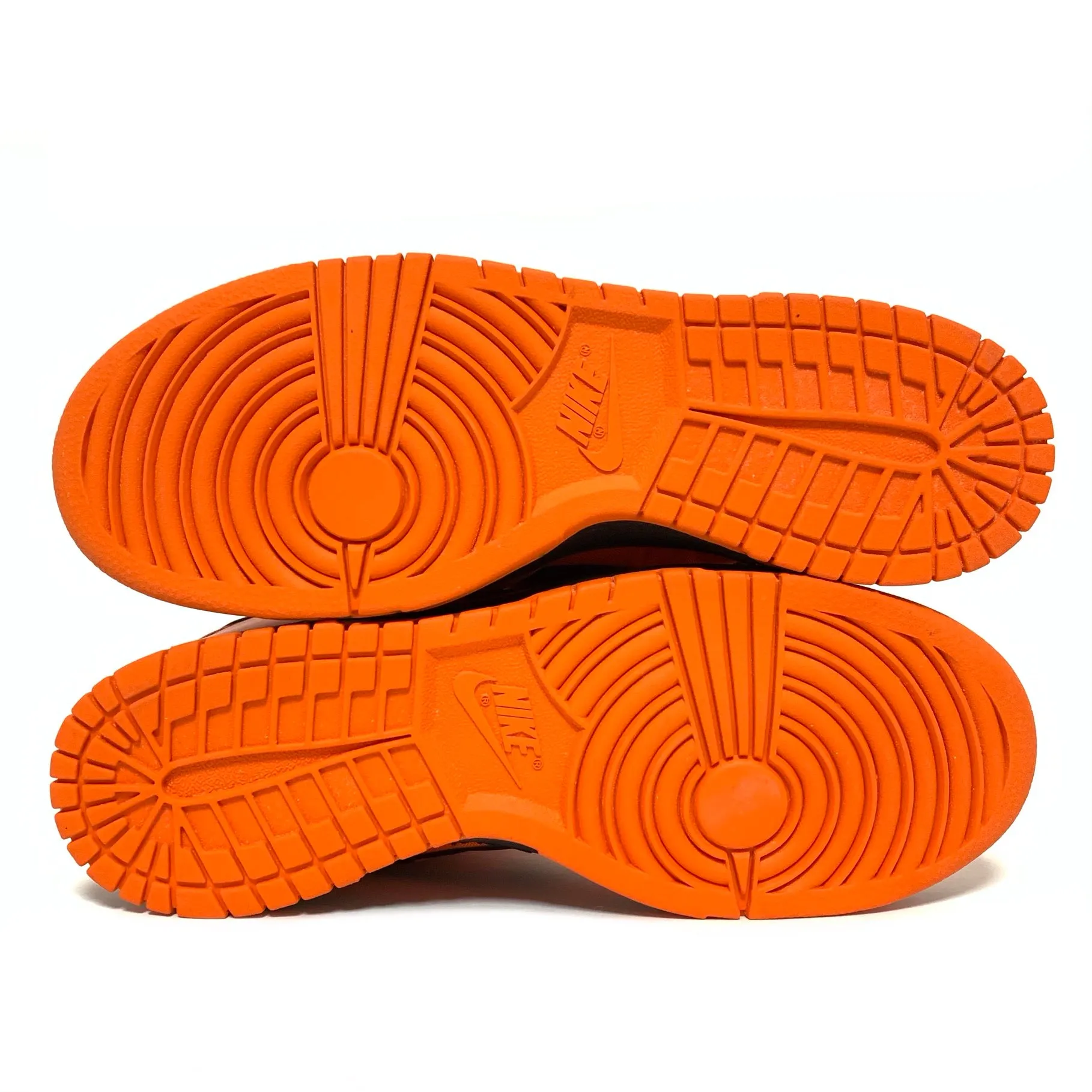 NIKE DUNK LOW HOLLAND