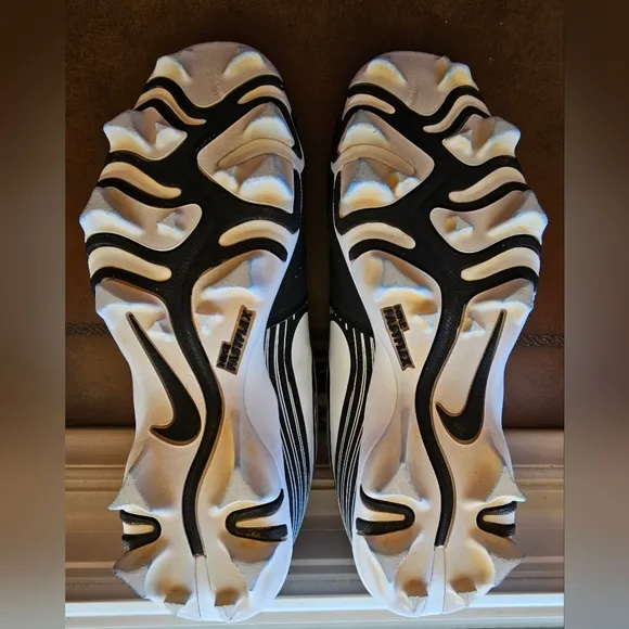 NIKE Hyperdiamond 3 Keystone Fastflex CLEATS Women's size 8