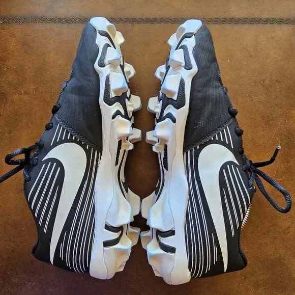 NIKE Hyperdiamond 3 Keystone Fastflex CLEATS Women's size 8