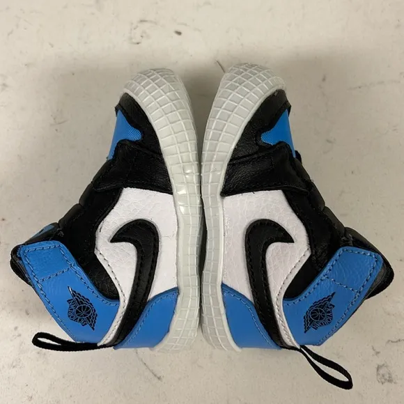 Nike Jordan 1 Crib Bootie AT3745-400 Size 2C University Blue / Black-White