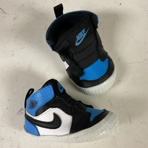 Nike Jordan 1 Crib Bootie AT3745-400 Size 2C University Blue / Black-White