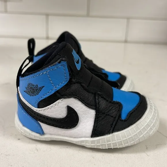 Nike Jordan 1 Crib Bootie AT3745-400 Size 2C University Blue / Black-White