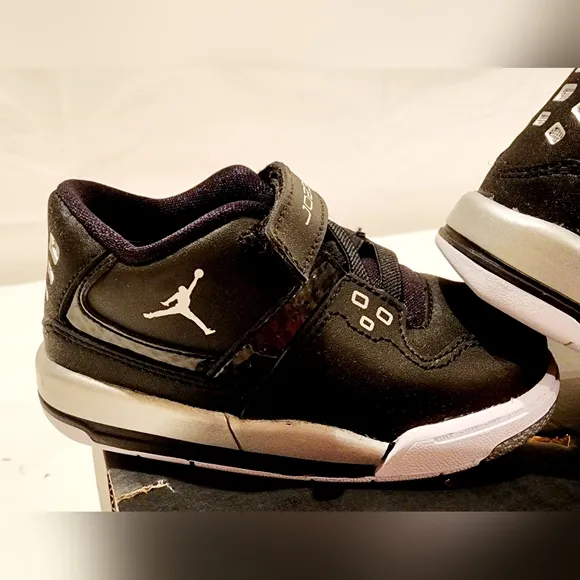 Nike Jordan Flight 23 BT. Size 7C. NIB