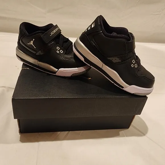 Nike Jordan Flight 23 BT. Size 7C. NIB