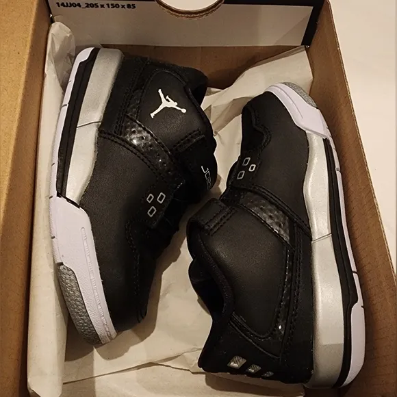Nike Jordan Flight 23 BT. Size 7C. NIB