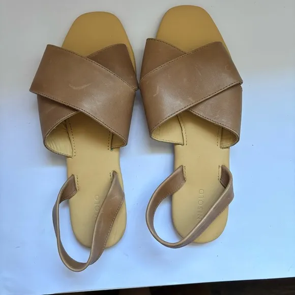 Nisolo All-Day Cross Strap Sandal In Almond Sz 9