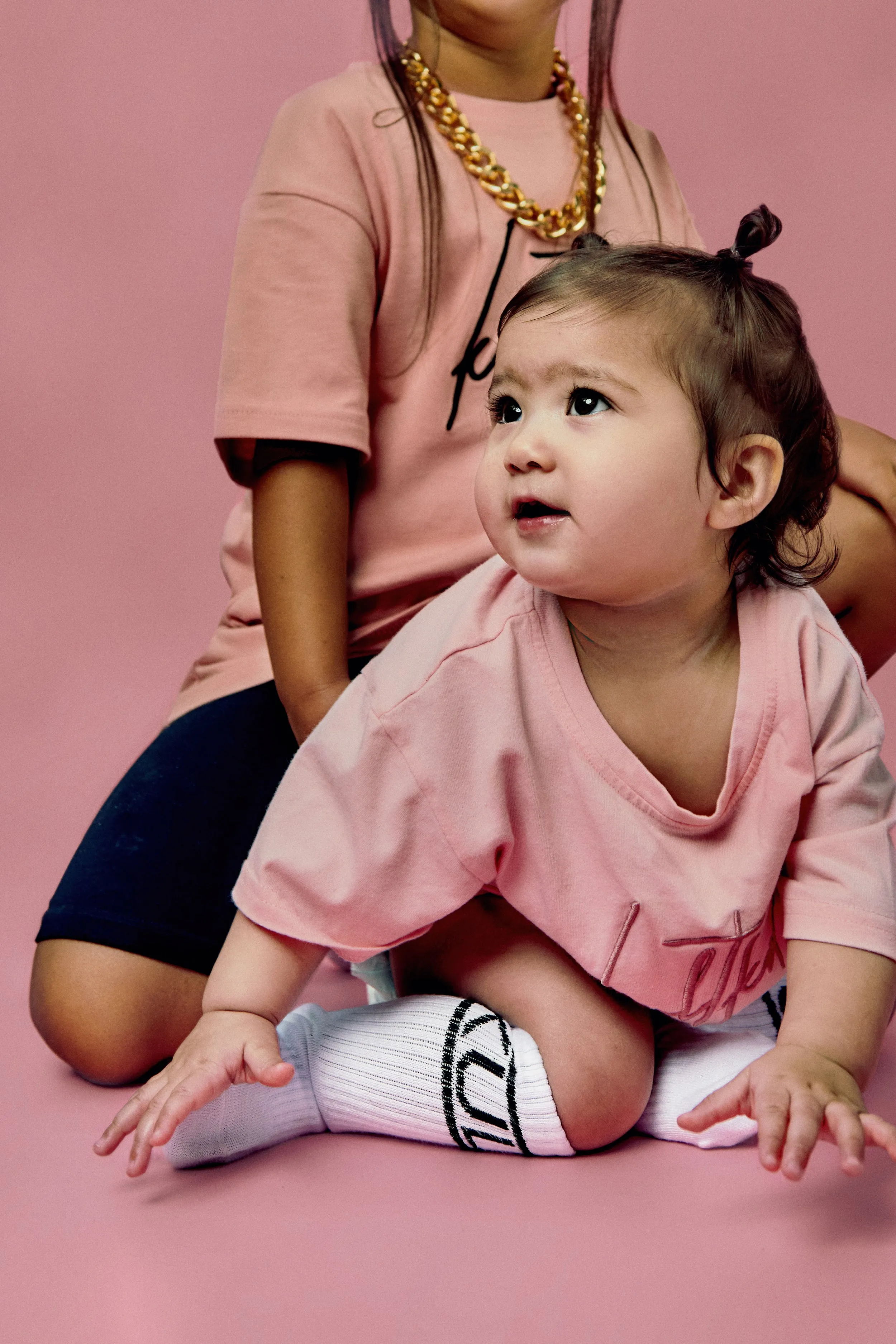 Oversized Kult Signature Logo Tshirt in Pastel Pink