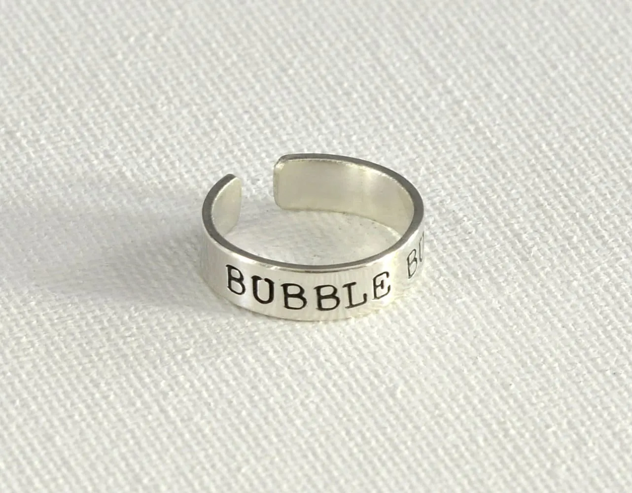 Sterling Silver Toe Ring - hand stamped with bubble butt