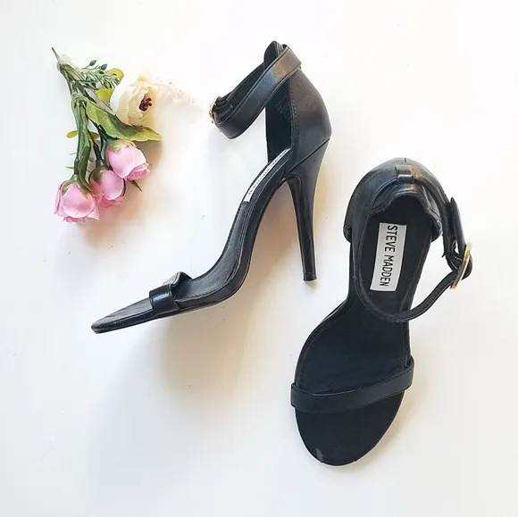 Steve Madden Real Love Black Anklestrap Open Toe heels size 6