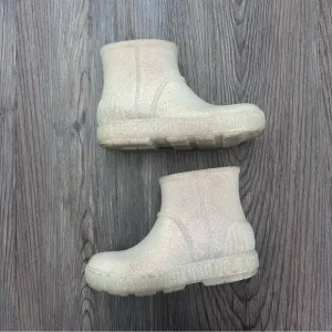 UGG rain boots girls size 1