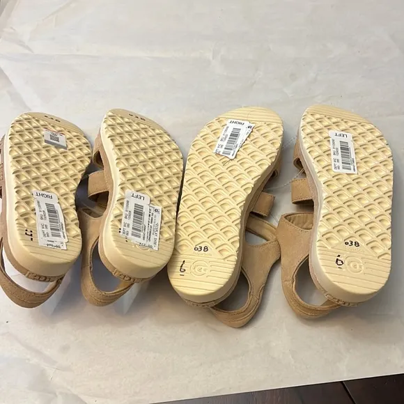 UGG Unisex-Child Goldenstar Strap Sandal