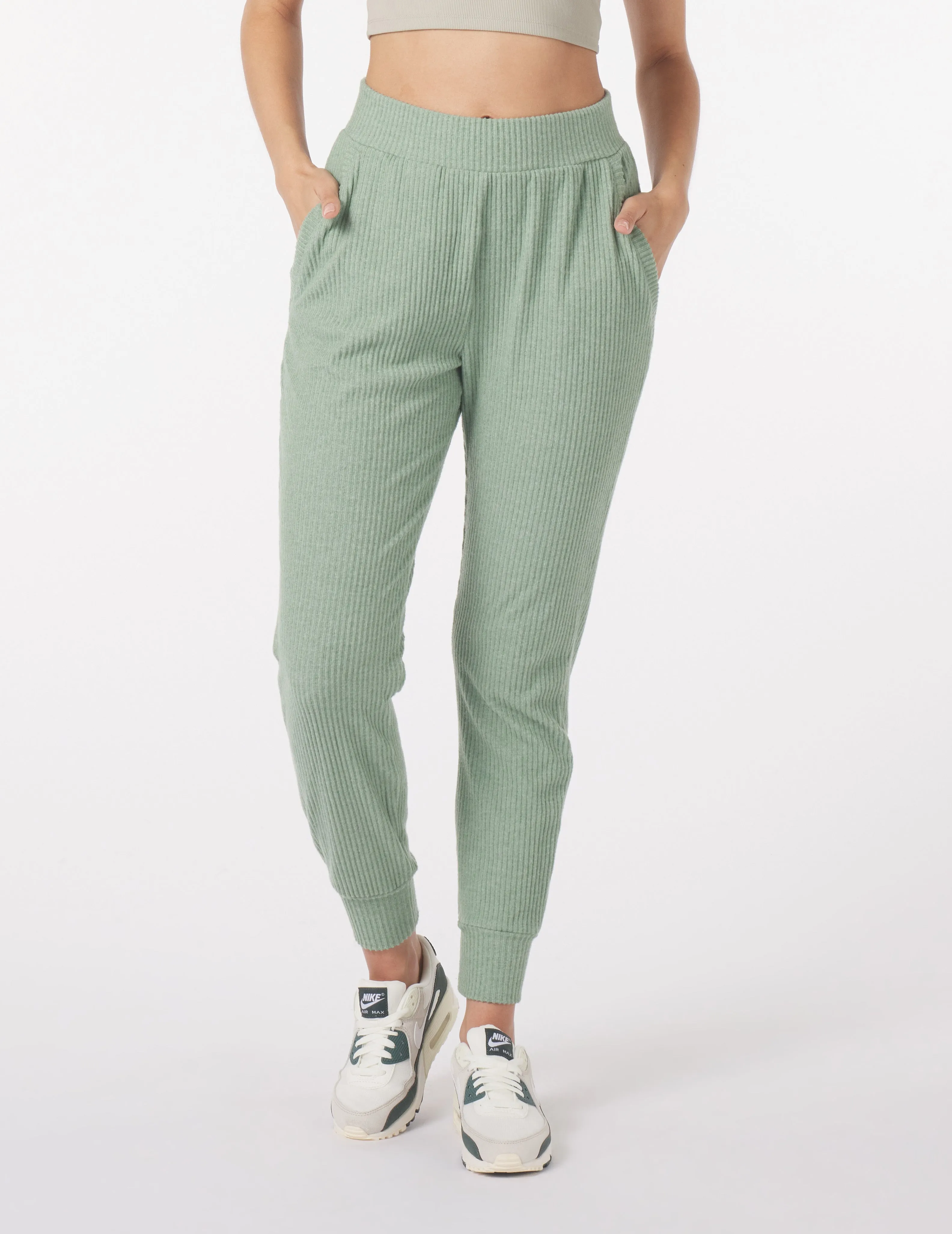 Valley 7/8 Jogger: Sage