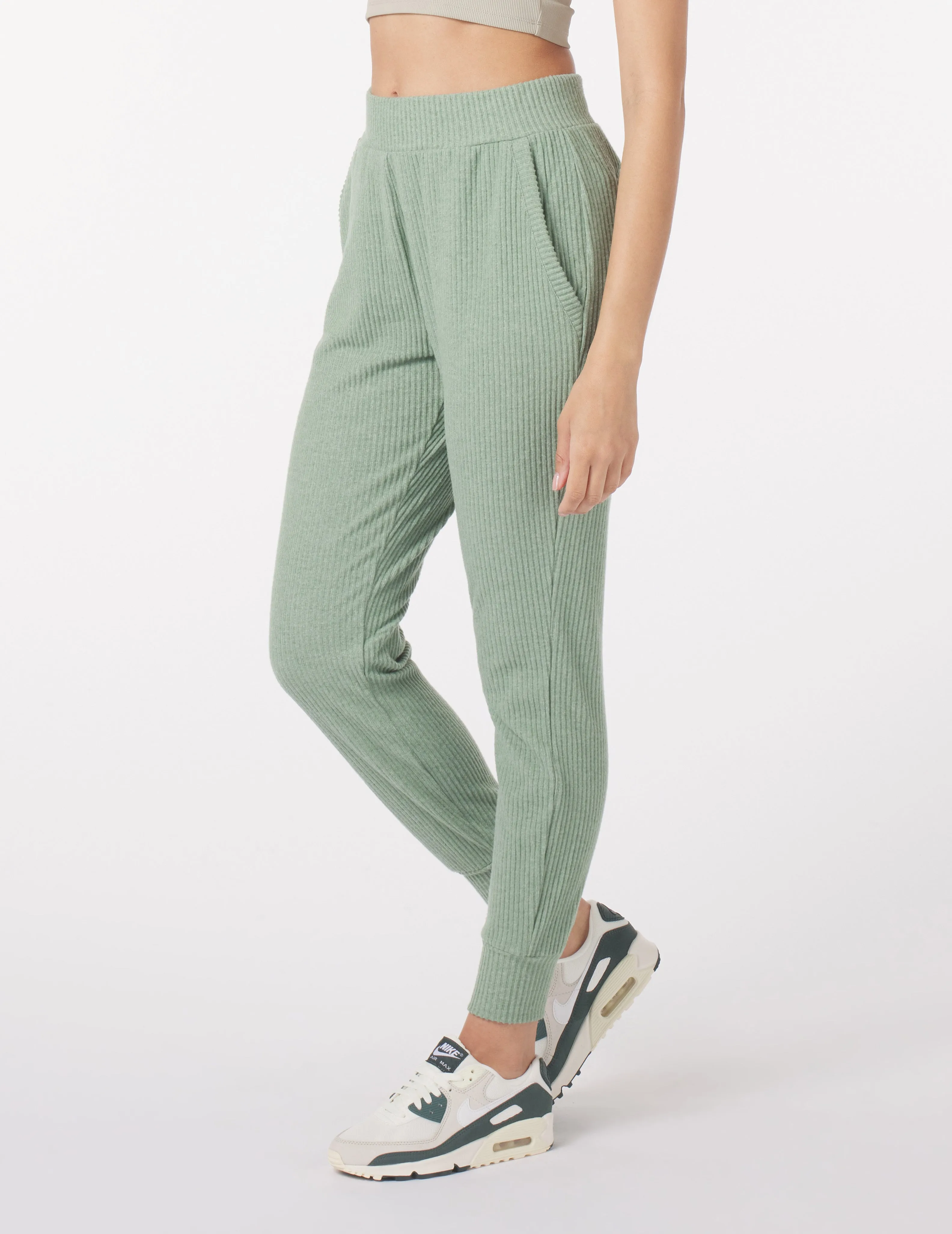 Valley 7/8 Jogger: Sage