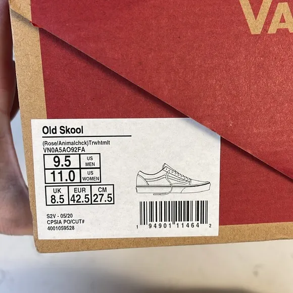 Vans Old Skool Unisex Rose Animal Check Mens Size 9.5 Women’s Size 11 Worn Once