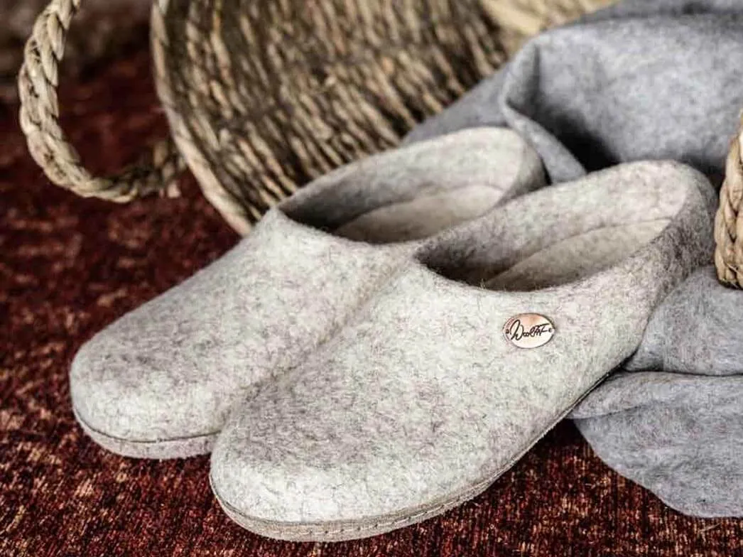 WoolFit® handmade Felt Slippers | Classic, beige